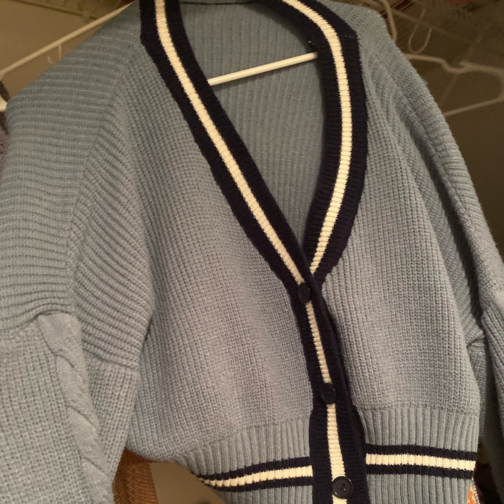 Never worn, no holes or rips !